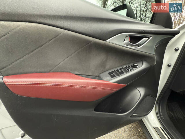 Белый Мазда СХ-3, объемом двигателя 2 л и пробегом 123 тыс. км за 14300 $, фото 12 на Automoto.ua