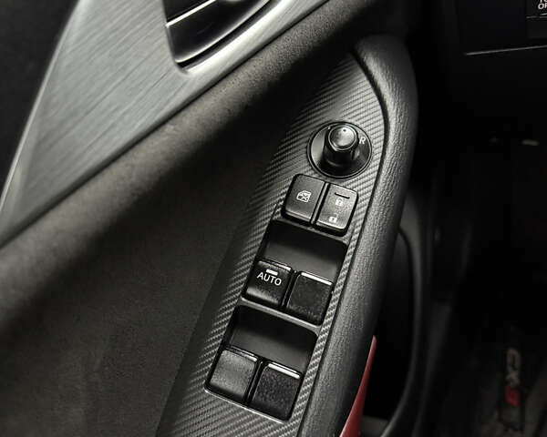 Белый Мазда СХ-3, объемом двигателя 2 л и пробегом 123 тыс. км за 14300 $, фото 14 на Automoto.ua