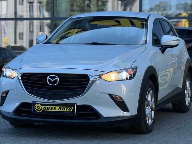 Белый Мазда СХ-3, объемом двигателя 2 л и пробегом 103 тыс. км за 13300 $, фото 2 на Automoto.ua