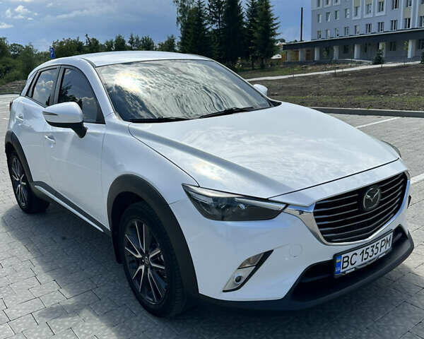 Белый Мазда СХ-3, объемом двигателя 1.5 л и пробегом 265 тыс. км за 14099 $, фото 3 на Automoto.ua