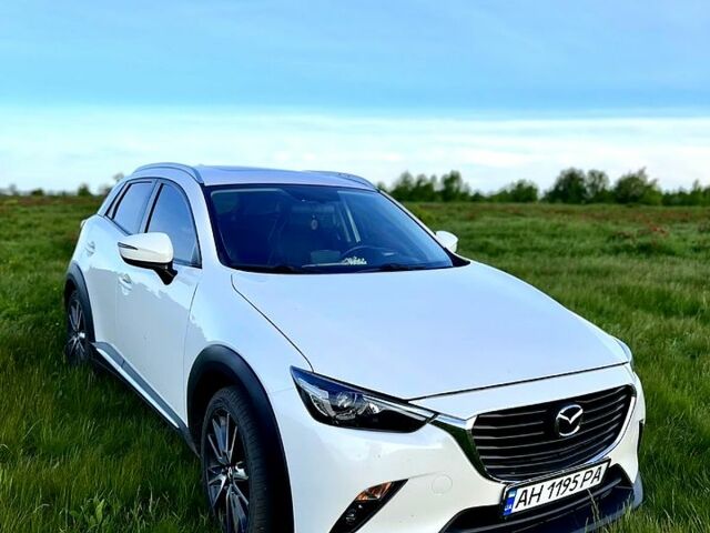 Белый Мазда СХ-3, объемом двигателя 2 л и пробегом 93 тыс. км за 15000 $, фото 4 на Automoto.ua