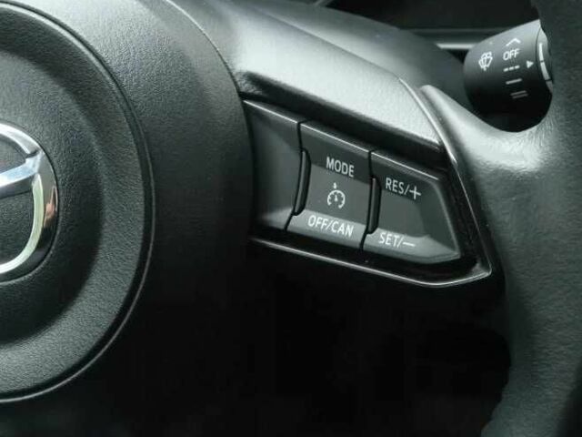 Білий Мазда СХ-3, об'ємом двигуна 2 л та пробігом 129 тис. км за 11950 $, фото 9 на Automoto.ua