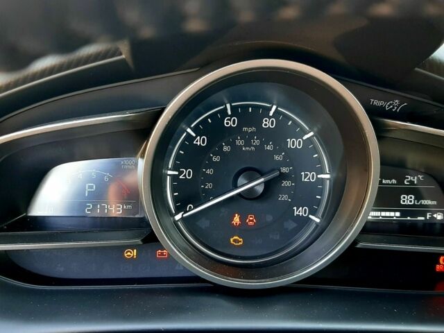 Белый Мазда СХ-3, объемом двигателя 2 л и пробегом 28 тыс. км за 16300 $, фото 2 на Automoto.ua