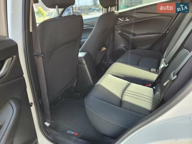 Белый Мазда СХ-3, объемом двигателя 2 л и пробегом 41 тыс. км за 19999 $, фото 11 на Automoto.ua