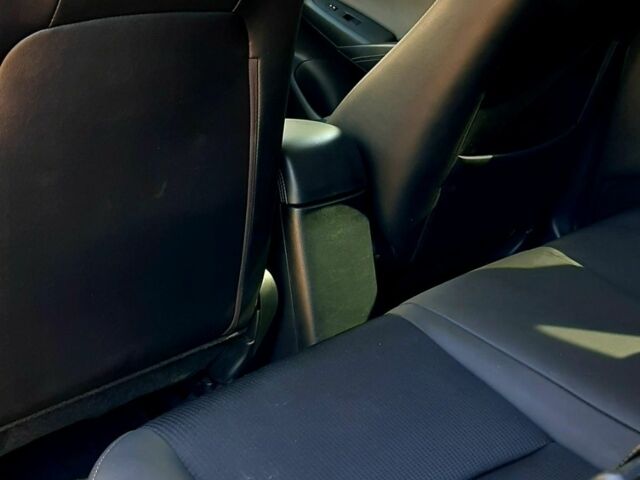 Белый Мазда СХ-3, объемом двигателя 2 л и пробегом 28 тыс. км за 16300 $, фото 4 на Automoto.ua