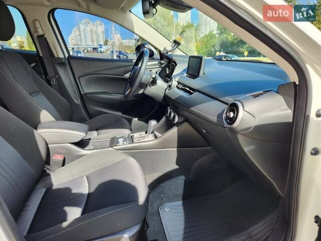 Белый Мазда СХ-3, объемом двигателя 2 л и пробегом 41 тыс. км за 19999 $, фото 8 на Automoto.ua