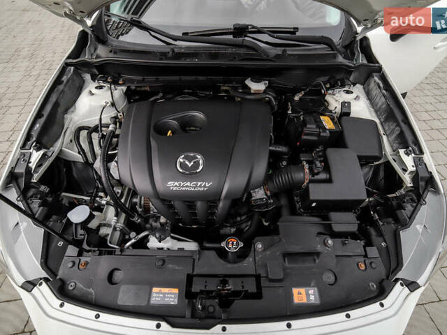 Білий Мазда СХ-3, об'ємом двигуна 2 л та пробігом 71 тис. км за 15800 $, фото 16 на Automoto.ua