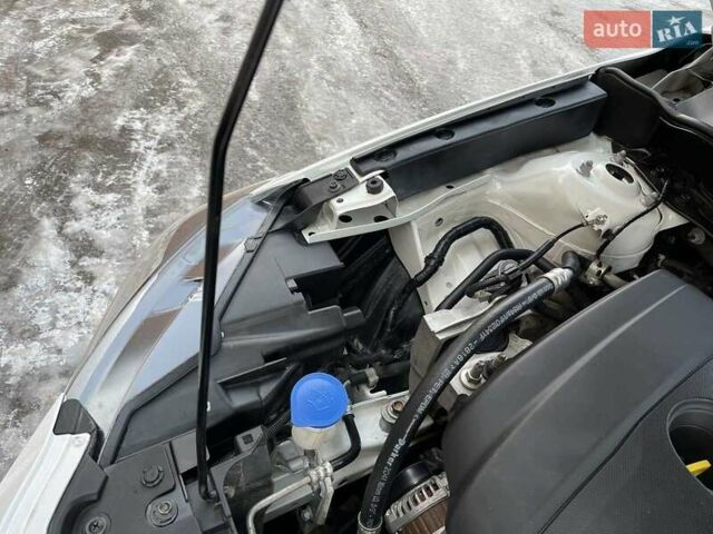Білий Мазда СХ-3, об'ємом двигуна 2 л та пробігом 20 тис. км за 15500 $, фото 37 на Automoto.ua