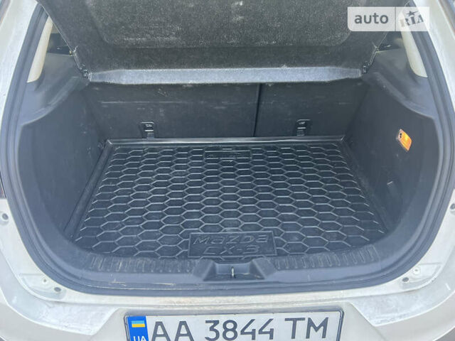 Белый Мазда СХ-3, объемом двигателя 1.5 л и пробегом 72 тыс. км за 23950 $, фото 16 на Automoto.ua