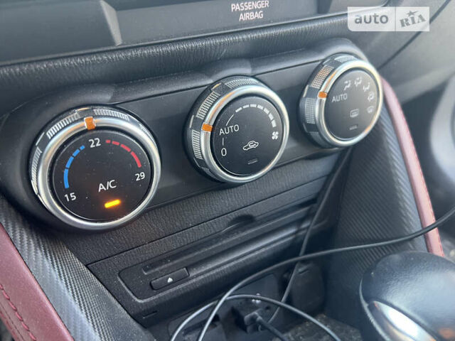 Белый Мазда СХ-3, объемом двигателя 1.5 л и пробегом 72 тыс. км за 23950 $, фото 40 на Automoto.ua