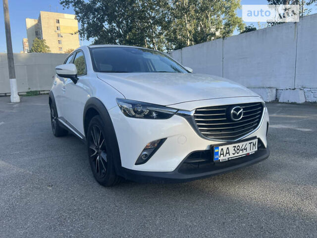 Белый Мазда СХ-3, объемом двигателя 1.5 л и пробегом 72 тыс. км за 23950 $, фото 1 на Automoto.ua