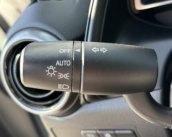 Белый Мазда СХ-3, объемом двигателя 2 л и пробегом 52 тыс. км за 17700 $, фото 26 на Automoto.ua