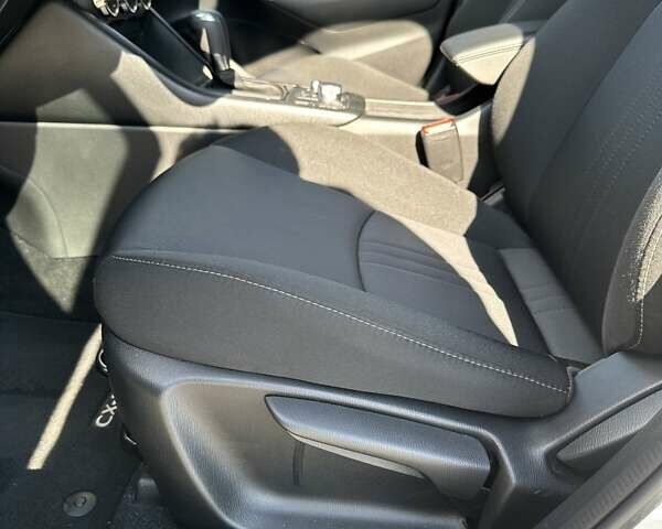 Білий Мазда СХ-3, об'ємом двигуна 2 л та пробігом 52 тис. км за 17700 $, фото 18 на Automoto.ua