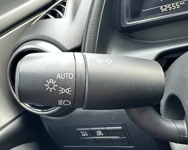 Белый Мазда СХ-3, объемом двигателя 2 л и пробегом 52 тыс. км за 16999 $, фото 36 на Automoto.ua