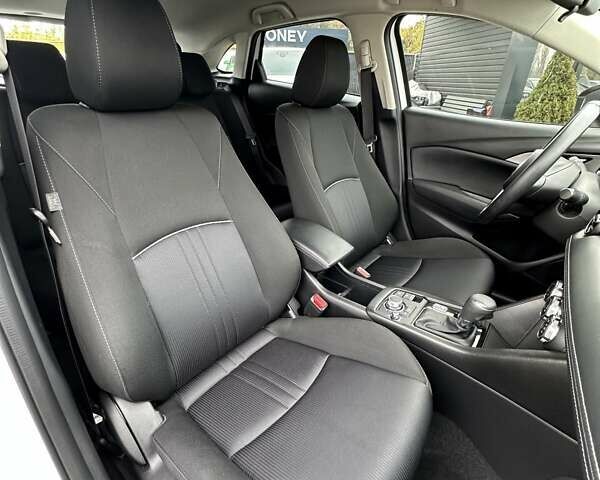 Белый Мазда СХ-3, объемом двигателя 2 л и пробегом 52 тыс. км за 16999 $, фото 25 на Automoto.ua