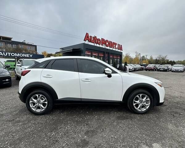 Белый Мазда СХ-3, объемом двигателя 2 л и пробегом 52 тыс. км за 16999 $, фото 4 на Automoto.ua