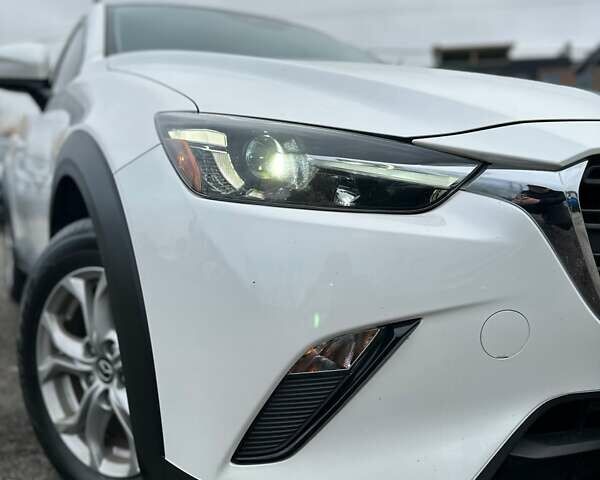 Белый Мазда СХ-3, объемом двигателя 2 л и пробегом 52 тыс. км за 16999 $, фото 2 на Automoto.ua