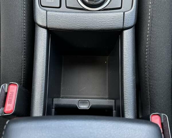 Белый Мазда СХ-3, объемом двигателя 2 л и пробегом 52 тыс. км за 17700 $, фото 31 на Automoto.ua