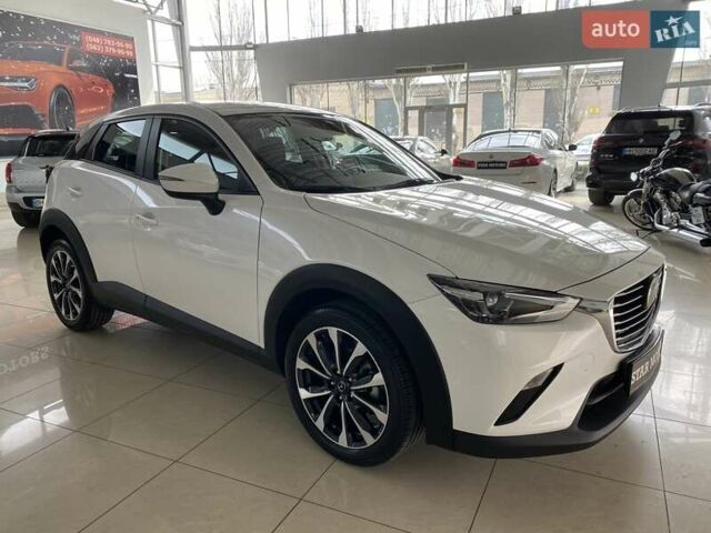 Белый Мазда СХ-3, объемом двигателя 1.5 л и пробегом 11 тыс. км за 24300 $, фото 2 на Automoto.ua