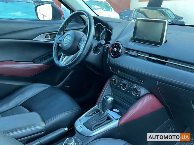 Красный Мазда СХ-3, объемом двигателя 2 л и пробегом 155 тыс. км за 13799 $, фото 6 на Automoto.ua