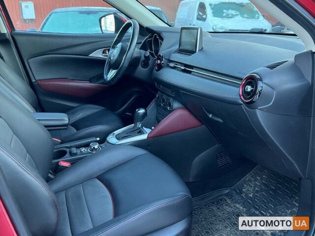 Красный Мазда СХ-3, объемом двигателя 2 л и пробегом 155 тыс. км за 13799 $, фото 5 на Automoto.ua