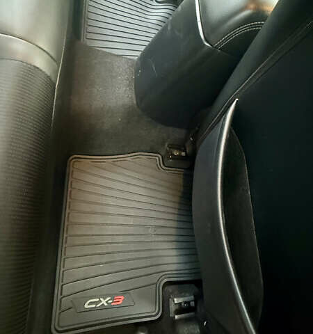 Красный Мазда СХ-3, объемом двигателя 2 л и пробегом 37 тыс. км за 21999 $, фото 21 на Automoto.ua