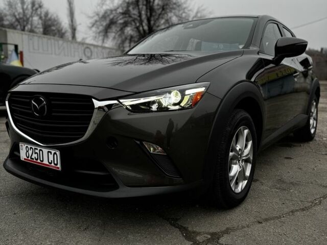 Сірий Мазда СХ-3, об'ємом двигуна 2 л та пробігом 31 тис. км за 19500 $, фото 1 на Automoto.ua