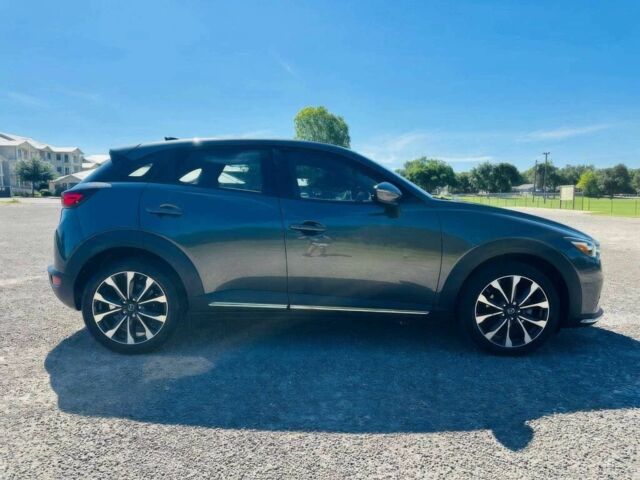 Сірий Мазда СХ-3, об'ємом двигуна 2 л та пробігом 37 тис. км за 4200 $, фото 3 на Automoto.ua