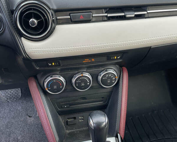 Мазда СХ-3 2016 у Києві на Automoto.ua Сірий Мазда СХ-3, об'ємом двигуна 2 л та пробігом 114 тис. км за 12900 $, фото 5 на Automoto.ua