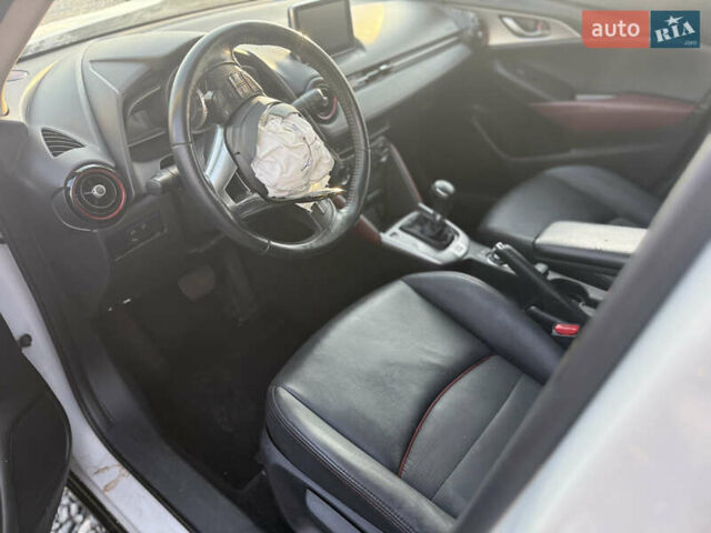 Серый Мазда СХ-3, объемом двигателя 2 л и пробегом 150 тыс. км за 8900 $, фото 16 на Automoto.ua