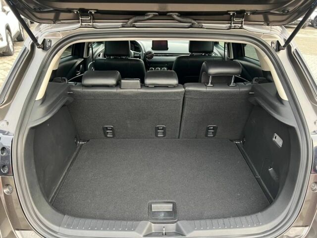 Сірий Мазда СХ-3, об'ємом двигуна 2 л та пробігом 75 тис. км за 15999 $, фото 21 на Automoto.ua