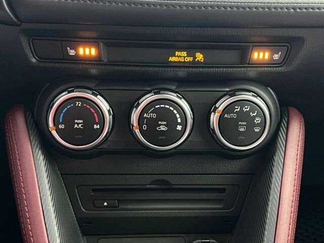 Сірий Мазда СХ-3, об'ємом двигуна 2 л та пробігом 75 тис. км за 15999 $, фото 12 на Automoto.ua