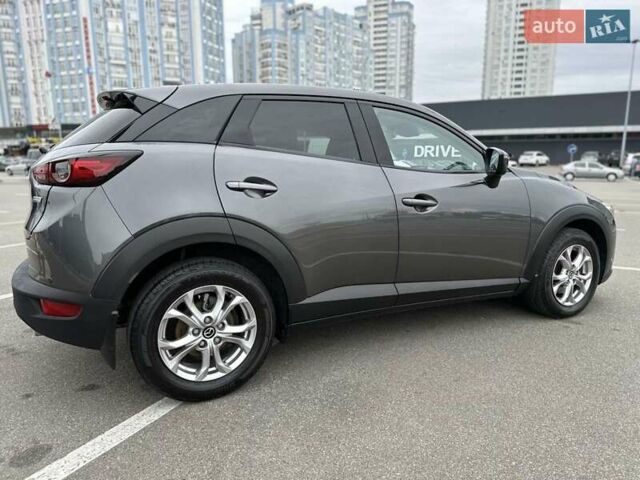 Сірий Мазда СХ-3, об'ємом двигуна 2 л та пробігом 113 тис. км за 18900 $, фото 3 на Automoto.ua