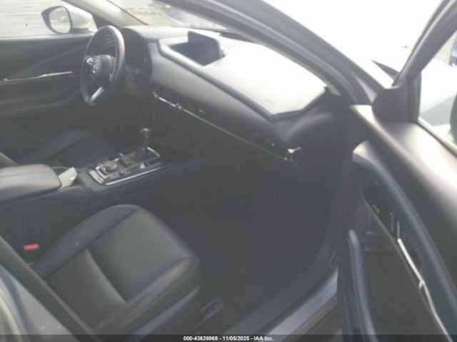 Сірий Мазда СХ-3, об'ємом двигуна 2.5 л та пробігом 98 тис. км за 4500 $, фото 4 на Automoto.ua