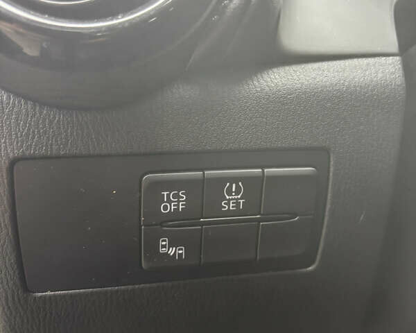 Синий Мазда СХ-3, объемом двигателя 2 л и пробегом 80 тыс. км за 14900 $, фото 5 на Automoto.ua