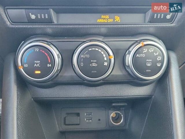 Синий Мазда СХ-3, объемом двигателя 2 л и пробегом 35 тыс. км за 3000 $, фото 6 на Automoto.ua