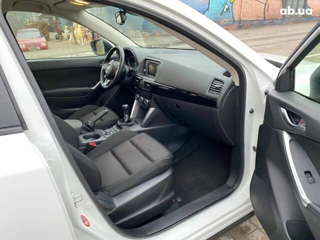 Белый Мазда СХ-5, объемом двигателя 2.2 л и пробегом 210 тыс. км за 12800 $, фото 3 на Automoto.ua