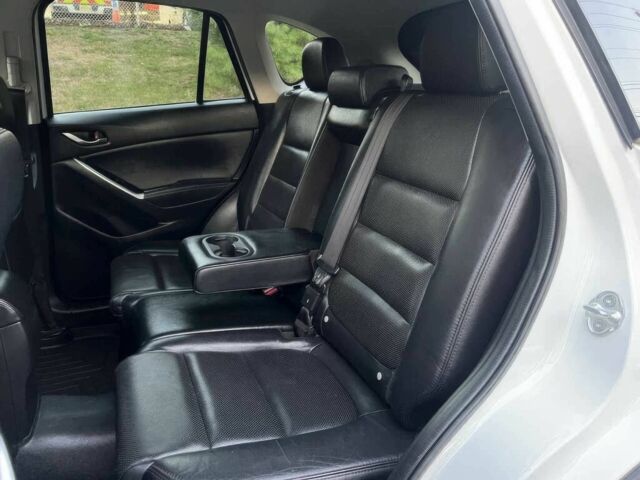 Мазда СХ-5 2016 у Дніпро (Дніпропетровську) на Automoto.ua Білий Мазда СХ-5, об'ємом двигуна 2.5 л та пробігом 73 тис. км за 7800 $, фото 10 на Automoto.ua