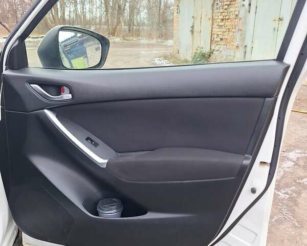 Білий Мазда СХ-5, об'ємом двигуна 2.2 л та пробігом 220 тис. км за 12500 $, фото 10 на Automoto.ua