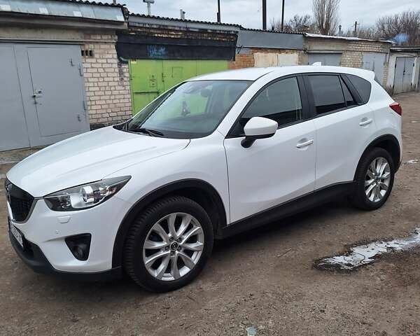 Білий Мазда СХ-5, об'ємом двигуна 2.2 л та пробігом 220 тис. км за 12500 $, фото 1 на Automoto.ua