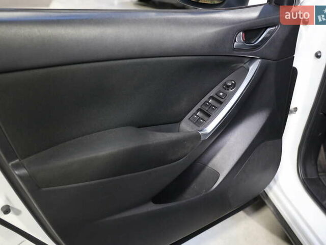 Белый Мазда СХ-5, объемом двигателя 0 л и пробегом 229 тыс. км за 11600 $, фото 10 на Automoto.ua