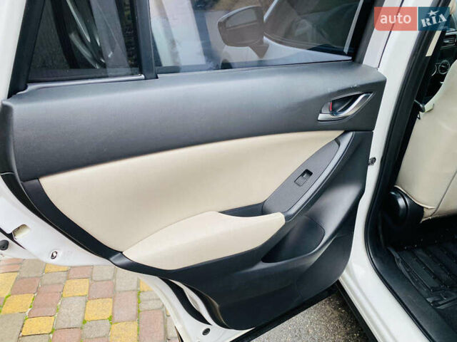 Белый Мазда СХ-5, объемом двигателя 2 л и пробегом 176 тыс. км за 11200 $, фото 30 на Automoto.ua