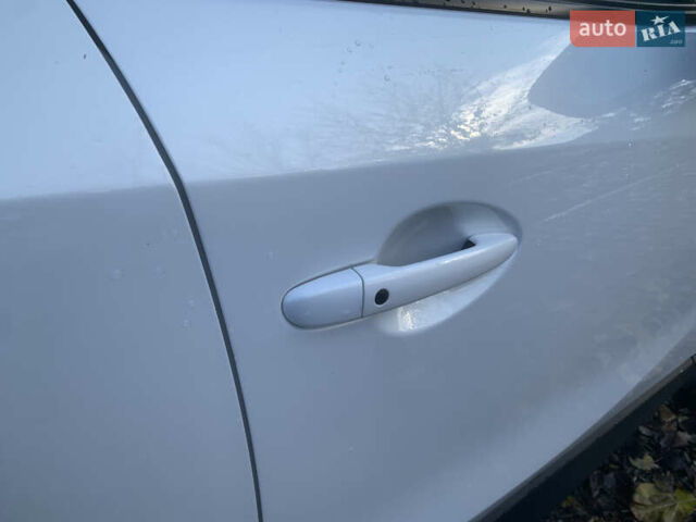 Белый Мазда СХ-5, объемом двигателя 2 л и пробегом 209 тыс. км за 12500 $, фото 13 на Automoto.ua