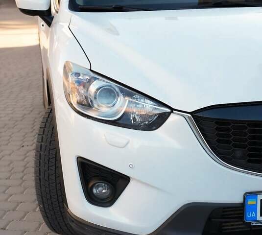 Белый Мазда СХ-5, объемом двигателя 2.19 л и пробегом 220 тыс. км за 13900 $, фото 29 на Automoto.ua