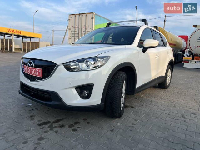 Белый Мазда СХ-5, объемом двигателя 2.2 л и пробегом 225 тыс. км за 13000 $, фото 2 на Automoto.ua