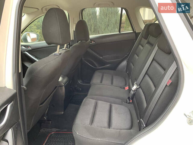 Белый Мазда СХ-5, объемом двигателя 2.2 л и пробегом 215 тыс. км за 12900 $, фото 14 на Automoto.ua