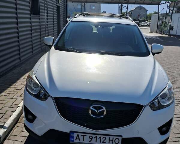 Белый Мазда СХ-5, объемом двигателя 2 л и пробегом 268 тыс. км за 11500 $, фото 2 на Automoto.ua