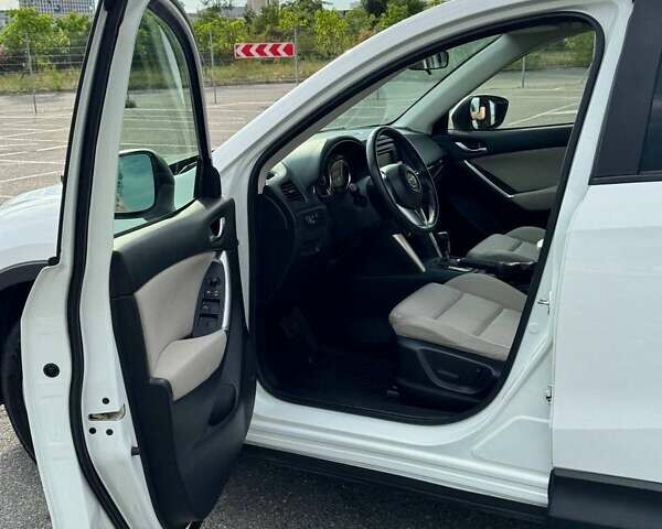 Белый Мазда СХ-5, объемом двигателя 2 л и пробегом 217 тыс. км за 13700 $, фото 25 на Automoto.ua