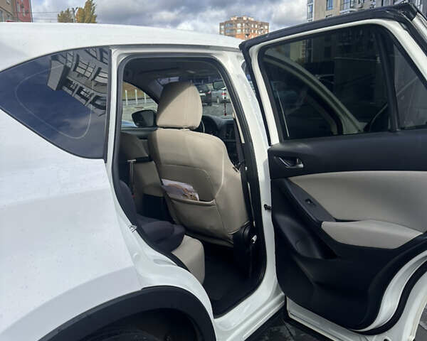 Мазда СХ-5 2012 у Луцьку на Automoto.ua Білий Мазда СХ-5, об'ємом двигуна 2 л та пробігом 152 тис. км за 15000 $, фото 13 на Automoto.ua