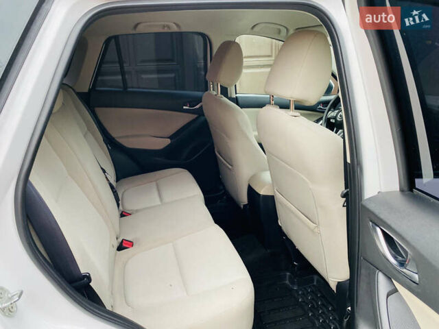 Белый Мазда СХ-5, объемом двигателя 2 л и пробегом 176 тыс. км за 11200 $, фото 17 на Automoto.ua